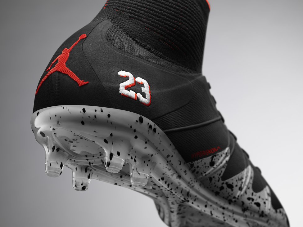 FOTOS) Los nuevos zapatos de inspirados en Michael Jordan |