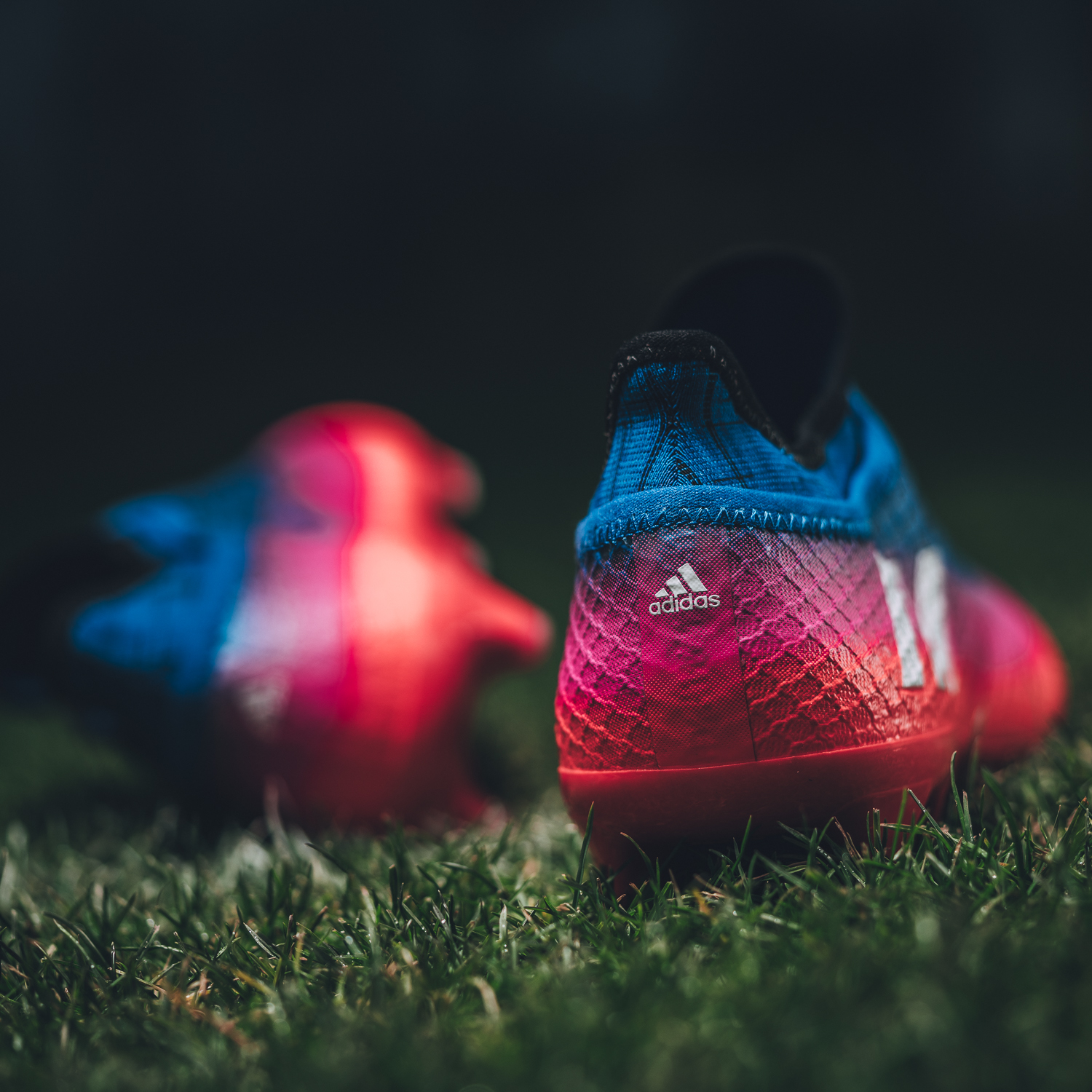 FOTOS) Adidas reveló nuevos zapatos de Messi para el 2017 | StudioFutbol