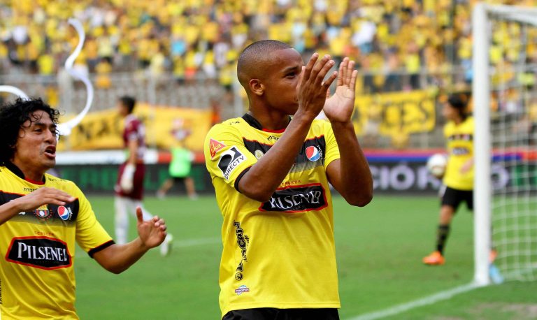 "BSC propone siempre en el Monumental o donde sea"
