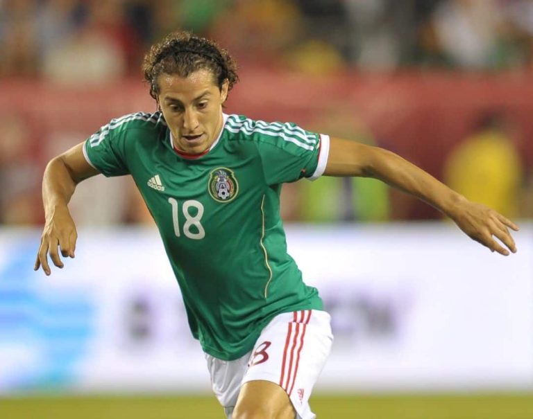 (FOTO) La carta a Andrés Guardado que da la vuelta al mundo tras el México vs Panamá