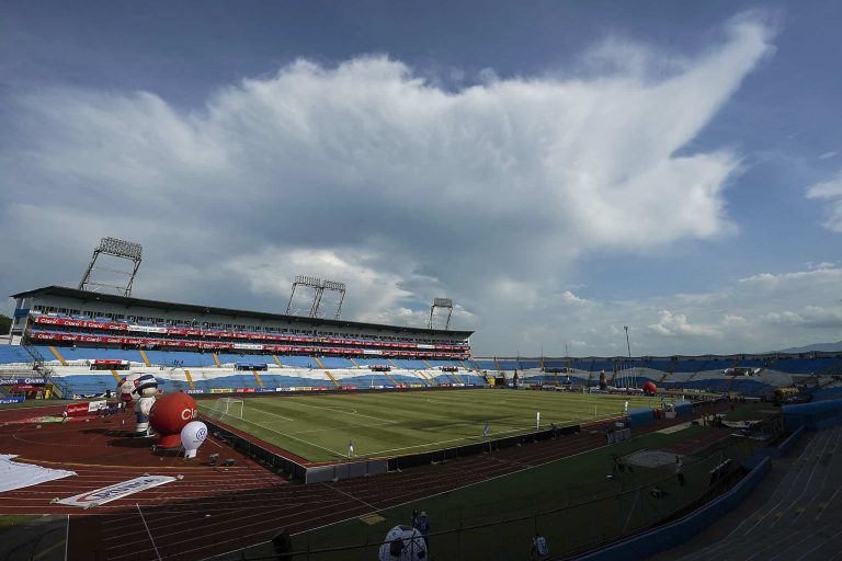 Honduras se desespera y analiza que el fútbol regrese