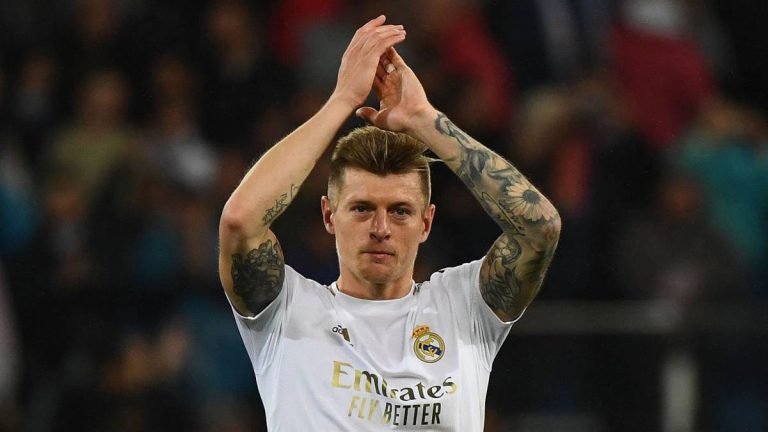 Kroos rectifica: “Veo lógico renunciar a parte del salario”