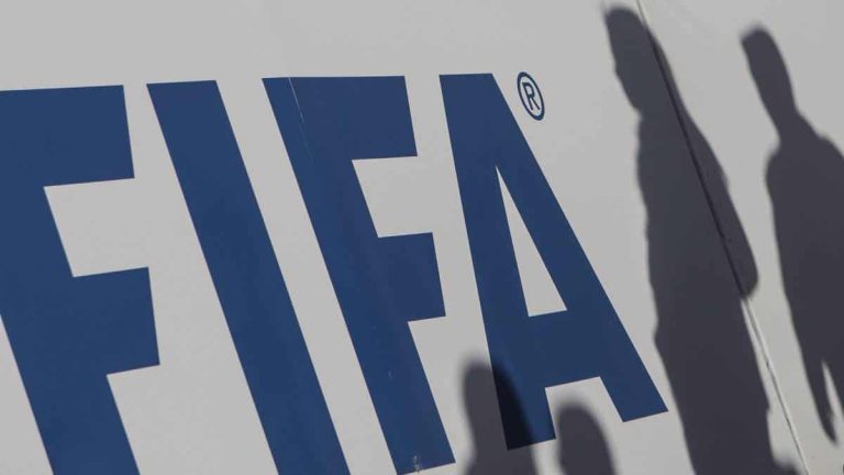 FIFA da a cada país el derecho a abrir el plazo de fichajes