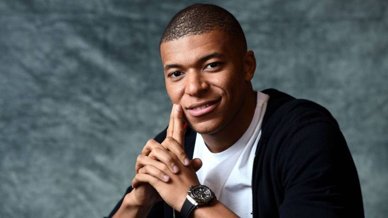 Mbappé empieza a perder apoyos en la afición del PSG