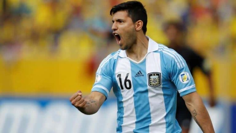 SUEÑA CON SU CUARTO MUNDIAL: Agüero quiere estar en Qatar 2022 con Argentina