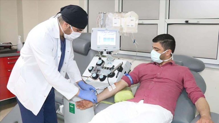 Se determinará la efectividad de usar plasma para tratar pacientes con COVID-19 en Ecuador