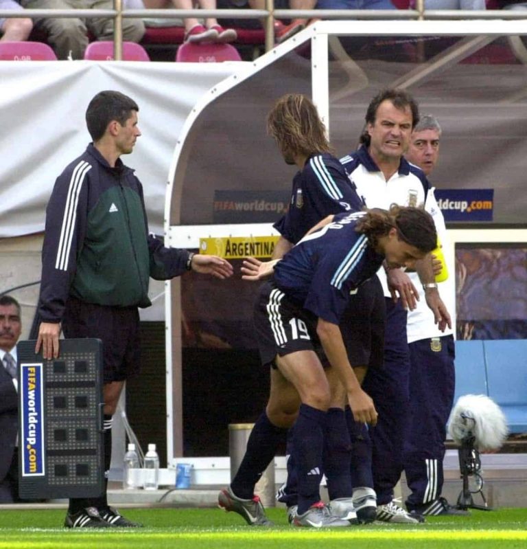 “Bielsa no quería que Batistuta y yo jugáramos juntos”