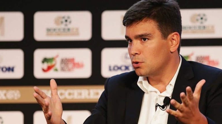 Según la FIFA, el 1 de julio no se abrirá el mercado