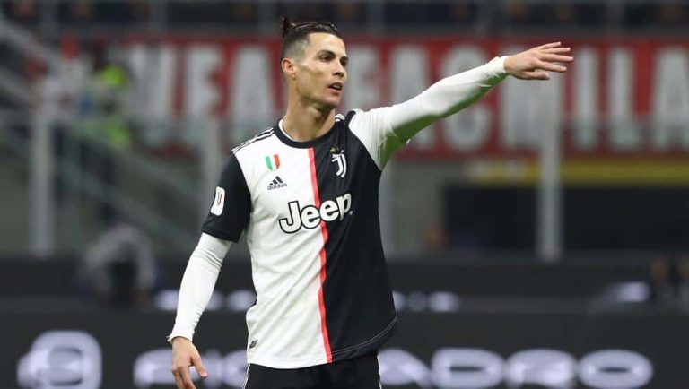 CR7 apura su vuelta a Italia entre polémicas