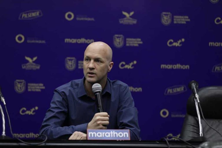 Egas confirma reducción de sueldo en Cruyff hasta el 70%