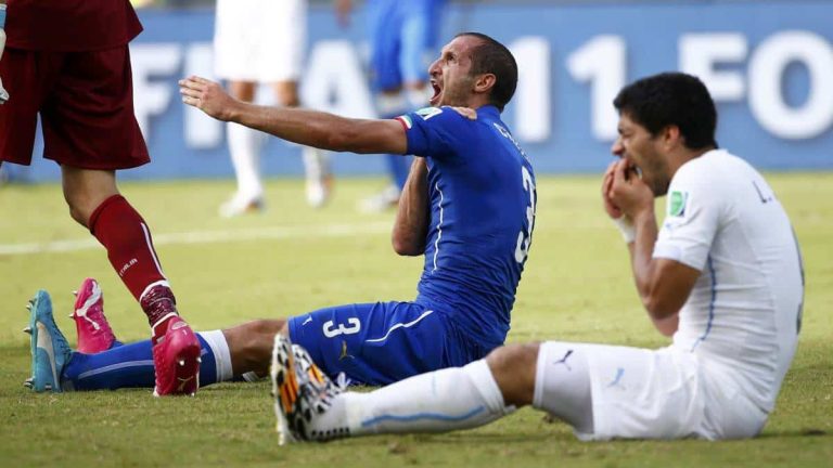 Chiellini y el mordisco de Suárez: “Yo también soy un gran hijo de p…”