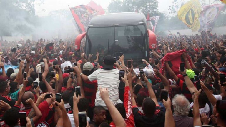 9 de cada 10 brasileños se oponen a la vuelta del fútbol