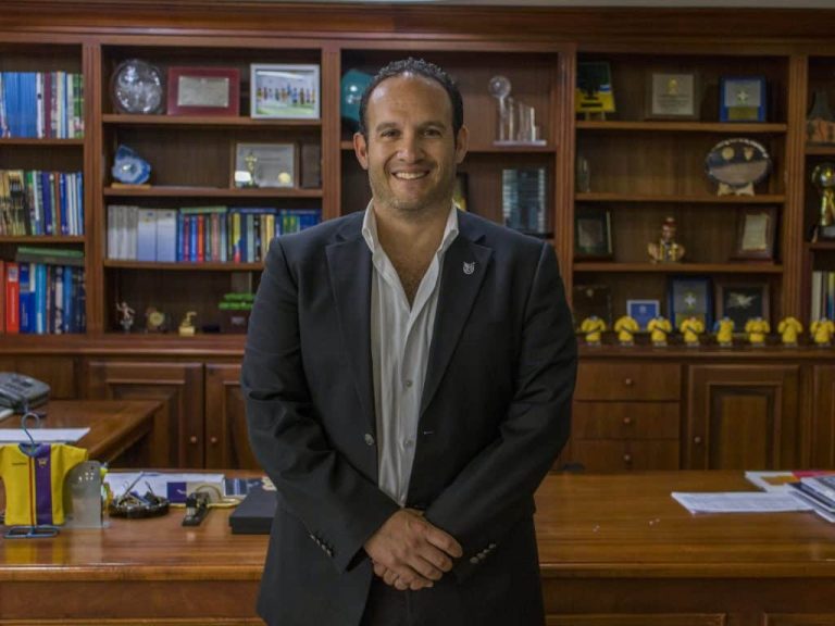 Más problemas para Egas en caso de quedarse en la presidencia