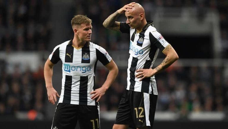 La piratería frena la multimillonaria compra del Newcastle