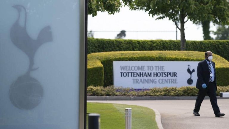 Tottenham anuncia un positivo en la cuarta ronda de test
