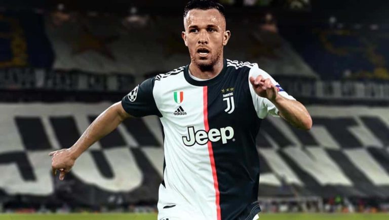 Oficial: Arthur, vendido a la Juventus por 72+10 millones