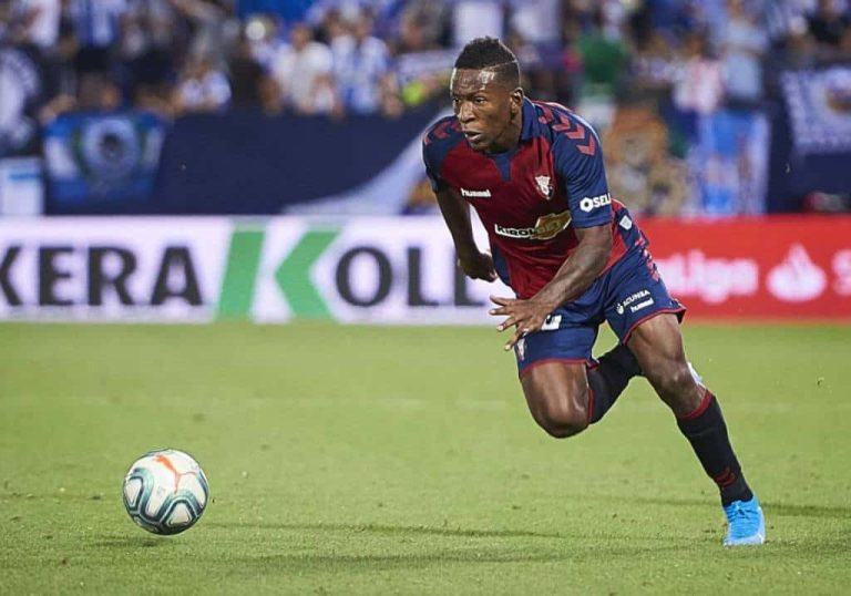 (VIDEO) VOLVIÓ A SER TITULAR: Pervis Estupiñán presente en la derrota del Osasuna