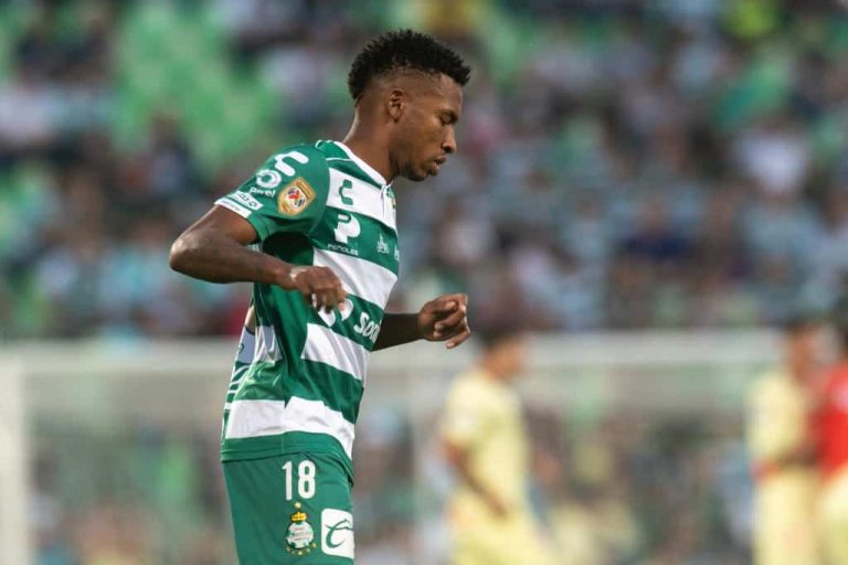 Reportan nueva lesión de Ayrton Preciado en México