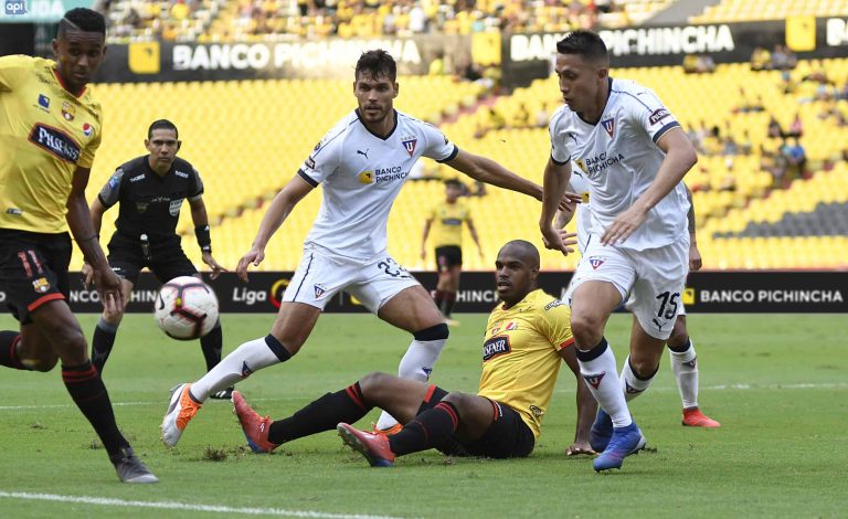 “A mí me importa mucho el invicto contra BSC”