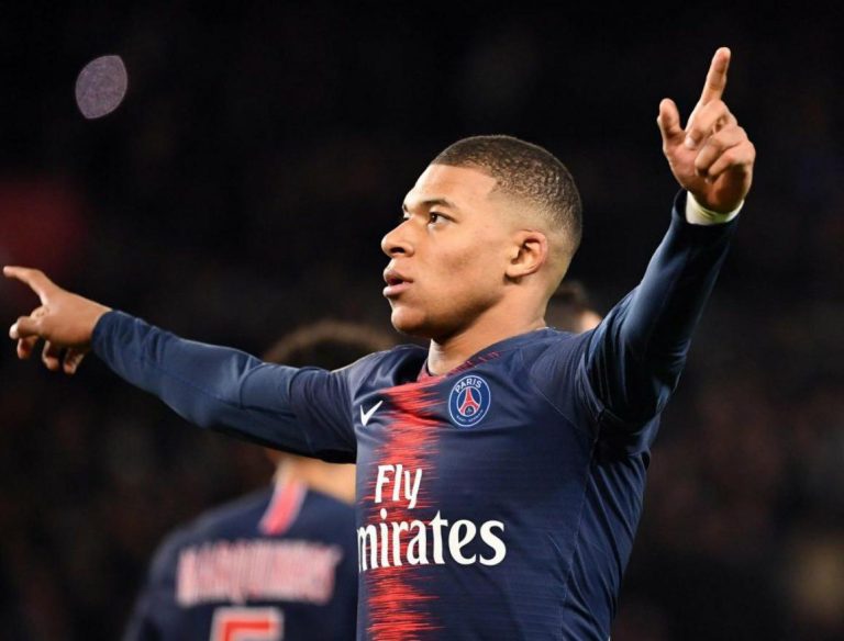 (FOTO) OFICIAL: Mbappé, portada del FIFA 21