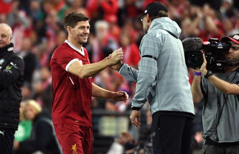 Steven Gerrard podría volver a Inglaterra para dirigir en la Championship