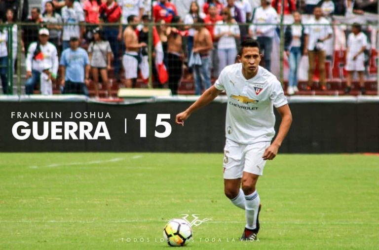 ¡Estudiar no es un impedimento para un futbolista!