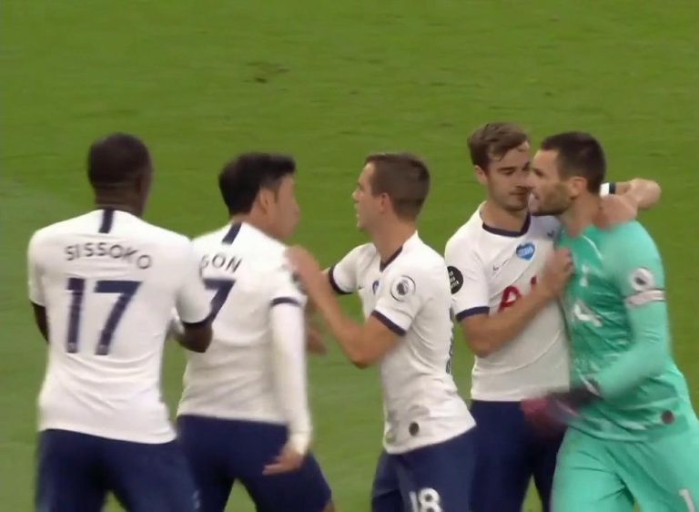 (VIDEO) La pelea de dos jugadores de Tottenham