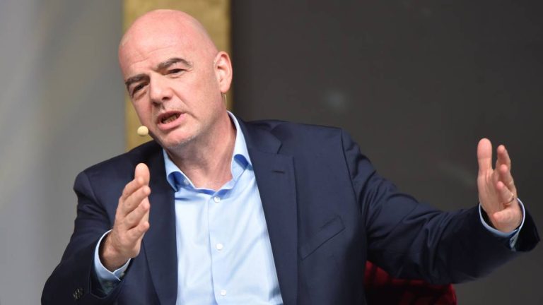 FIFA se defiende y asegura que “no tiene nada que esconder”