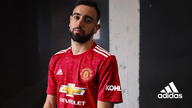 (VIDEO) La nueva camiseta del Manchester United