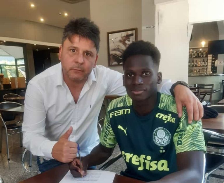 ¡Ecuatoriano firmó con Palmeiras de Brasil!