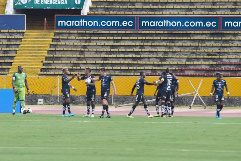 LLUVIA DE GOLES EN QUITO: El Nacional perdió ante IDV