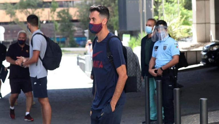 Koeman comunica a Busquets y Piqué que seguirán siendo importantes