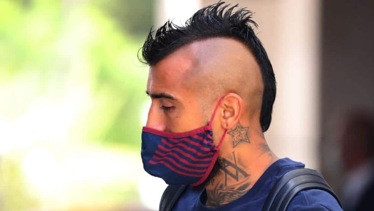 PSG, posible destino de Arturo Vidal
