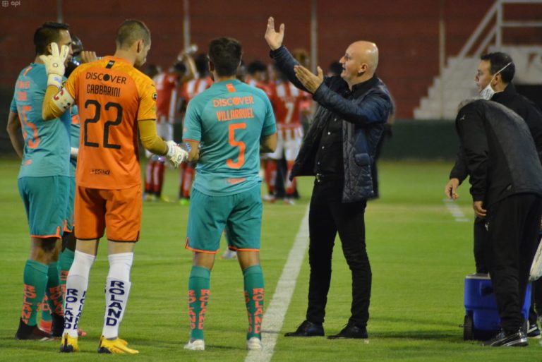 A UN PASO DE GANAR LA ETAPA: LDU derrotó a Técnico Universitario