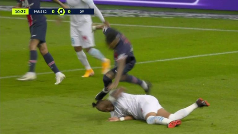 (VIDEO) ¡SE ARMÓ! La bronca entre Neymar y Payet
