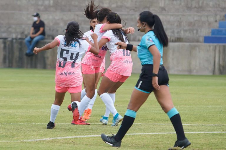 (VIDEO) Ñañas ganó a Dragonas IDV en el partido simulacro