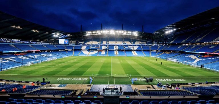 ¡2 positivos por COVID-19 en el Manchester City!
