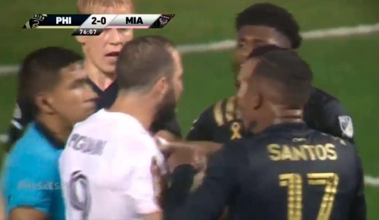(VIDEO) ¡Terrible y escandaloso debut de Higuaín en la MLS!