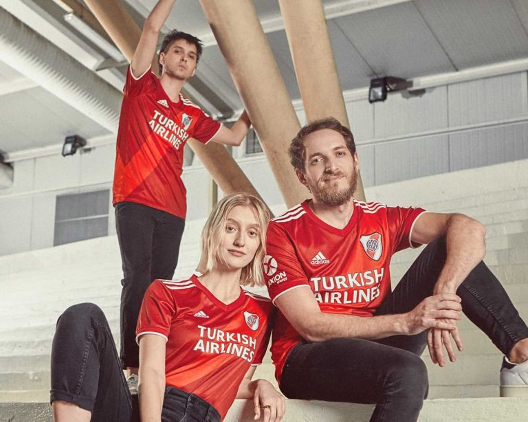 (VIDEO) ¡River presenta nueva piel alterna!