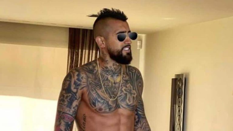 Arturo Vidal y varios jugadores de Colo Colo fueron acusados de acoso sexual en Chile