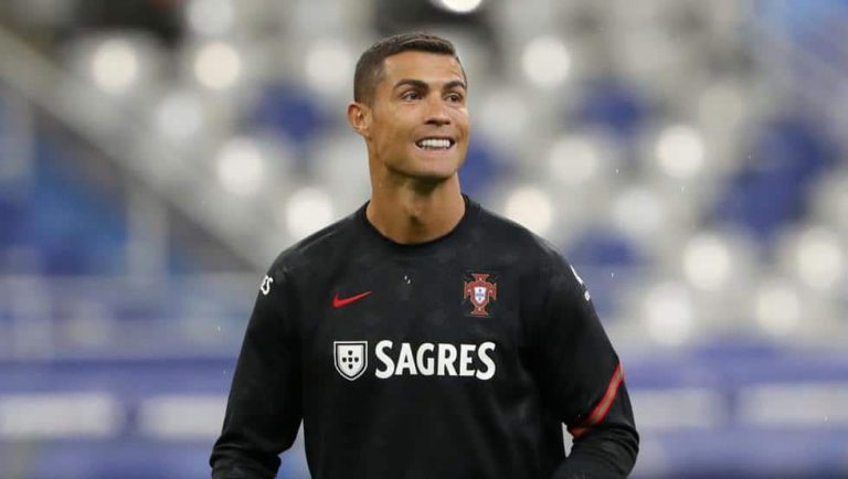 Reportan que un negocio de CR7 incumple la ley