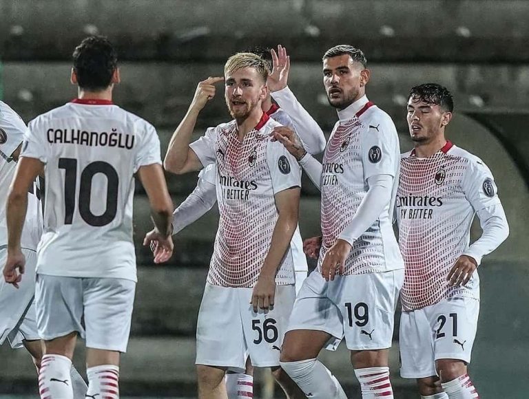 (VIDEO) Sufrida clasificación del Milan a los grupos de Europa League