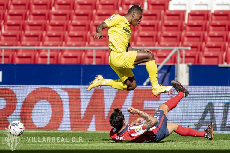 LO ESPERAMOS EN LA TRI: Villareal empató ante el Atlético con Estupiñán como titular