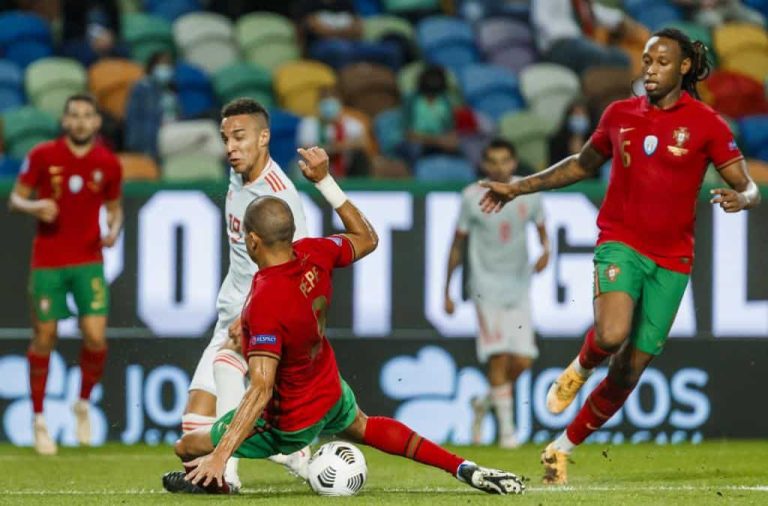 (VIDEO) Emocionante empate entre Portugal y España