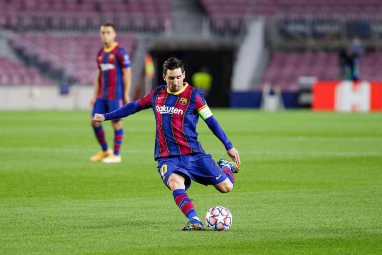 (VIDEO) IGUALÓ A GIGGS: Messi ya se estrenó en esta Champions