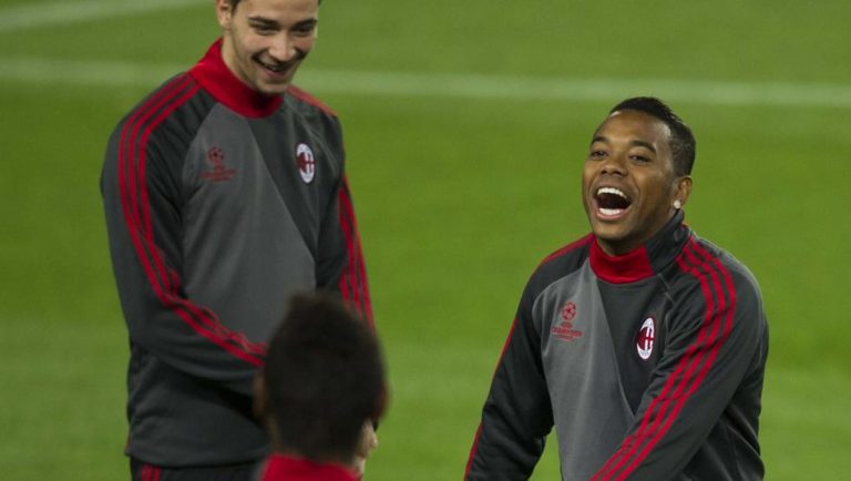 Robinho, al Santos…¡para eludir la cárcel!
