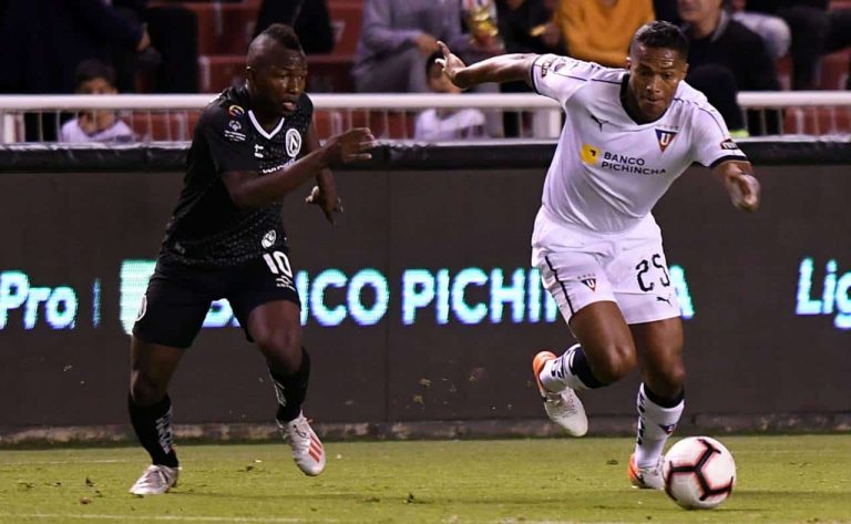Descartan el fichaje de Antonio Valencia por Vasco Da Gama