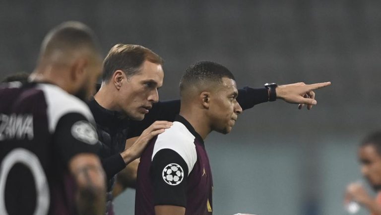 Francia para el fútbol no profesional hasta el 1 de diciembre
