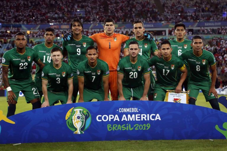 ESCÁNDALO EN BOLIVIA: El Gobierno exigió el retorno de 3 jugadores a su selección