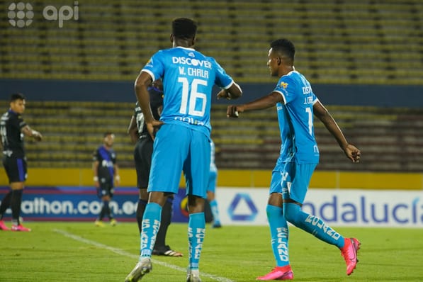 GOLEARON AL BOMBILLO: Católica superó a Emelec en el Atahualpa